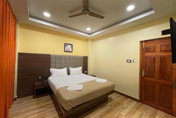 Ocean Terrace image 20